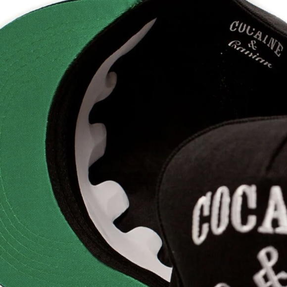 New Cocaine & Caviar Embroidered Flat Bill 5 Panel Black Snapback Hat Cap Gorra - Picture 3 of 3